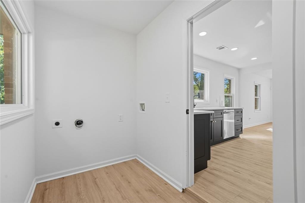 2885 Dale Creek Drive NW