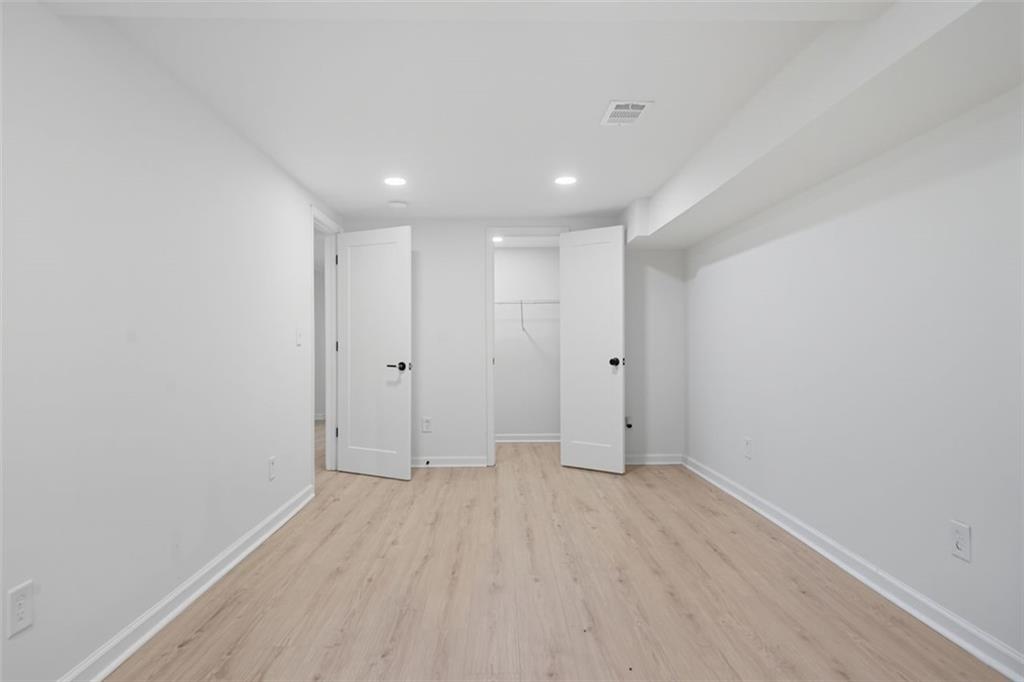 2885 Dale Creek Drive NW