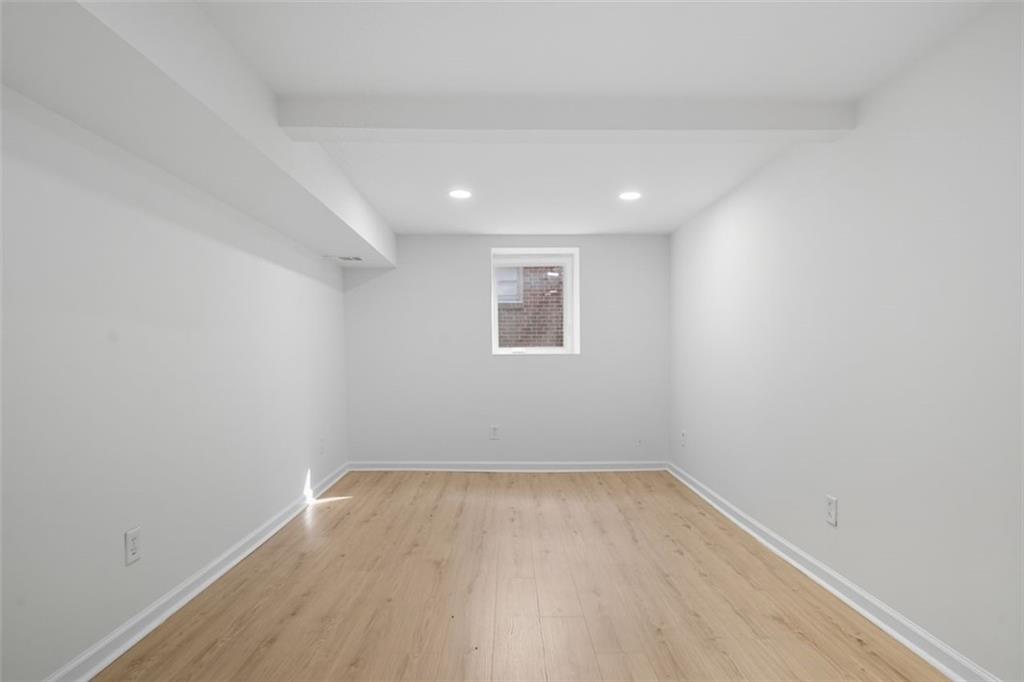 2885 Dale Creek Drive NW