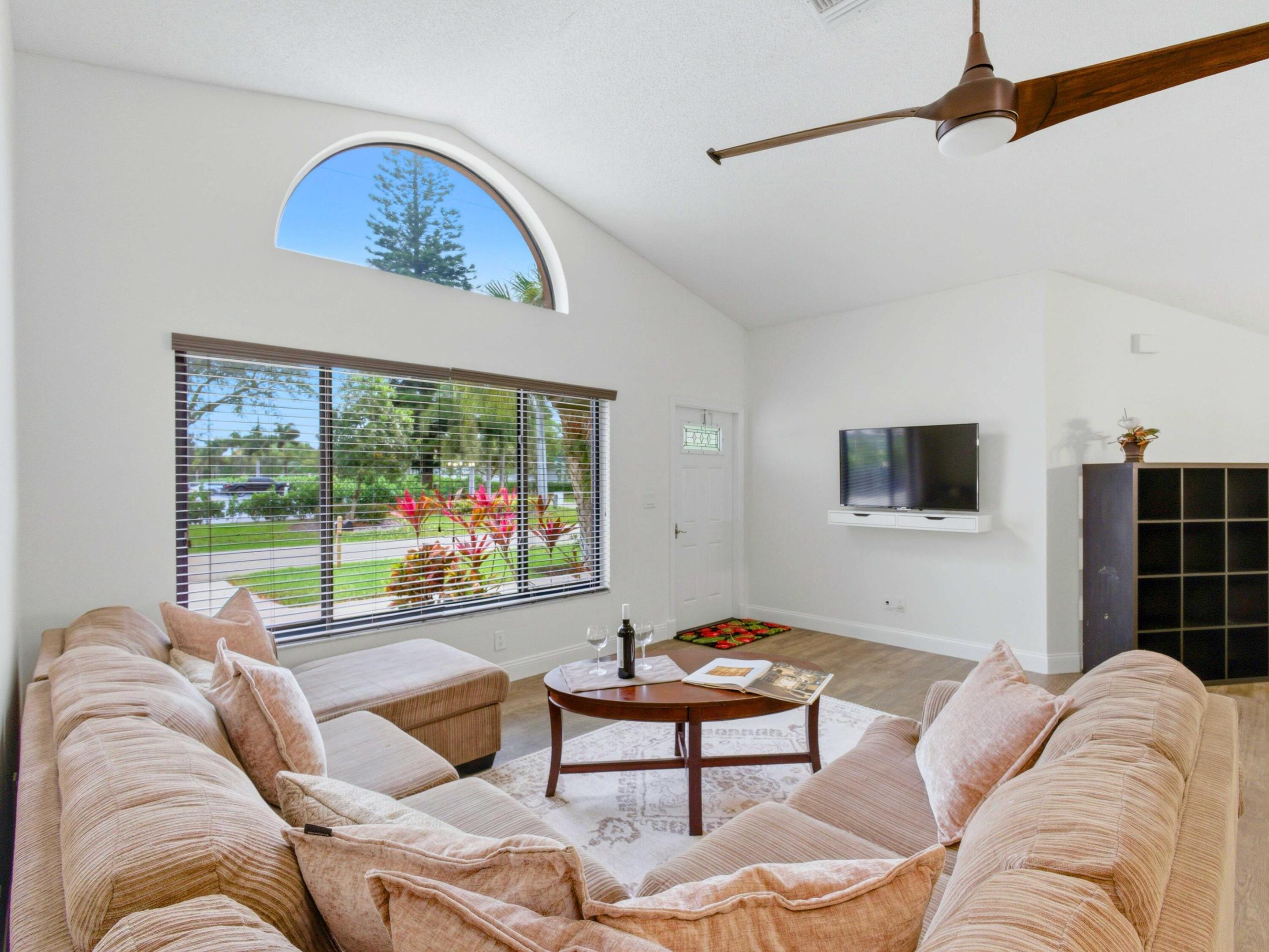 825 Dogwood Drive