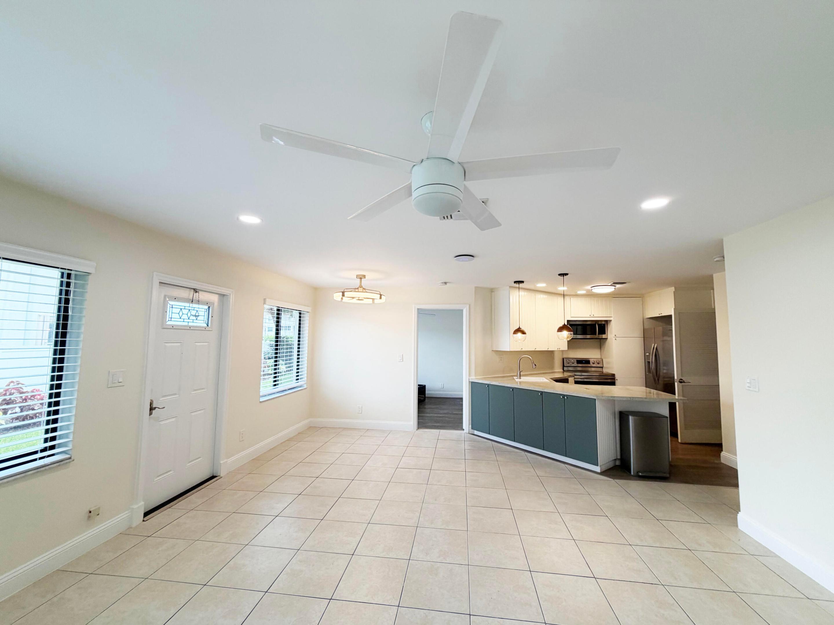 825 DOGWOOD Drive B