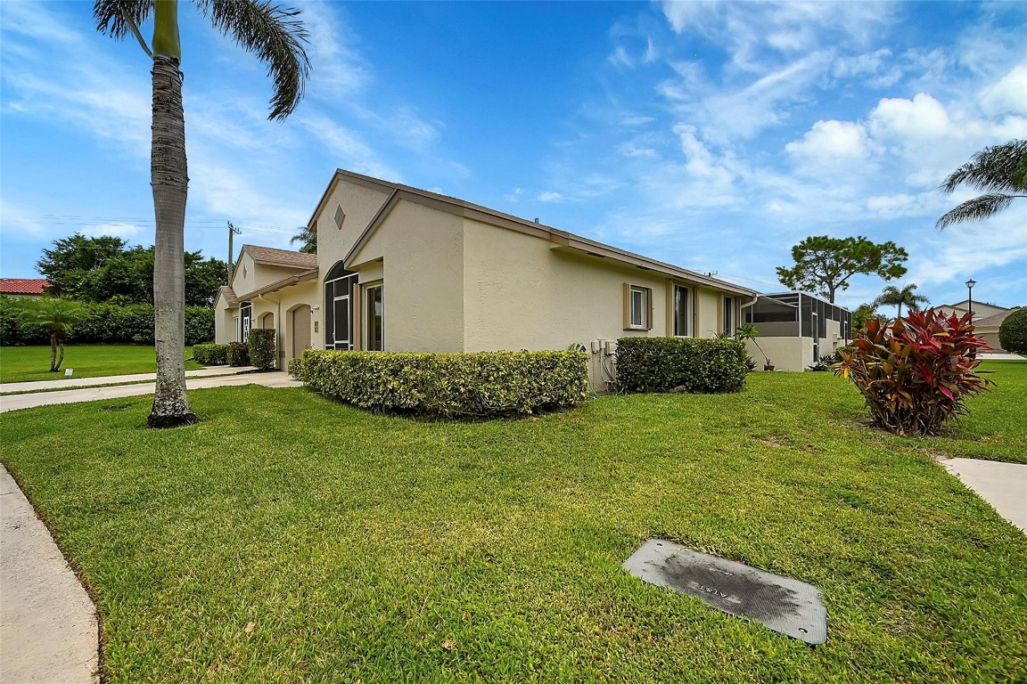 9677 Boca Gardens Cir D