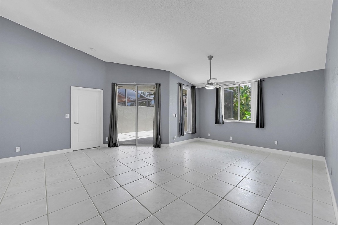 9677 Boca Gardens Cir D