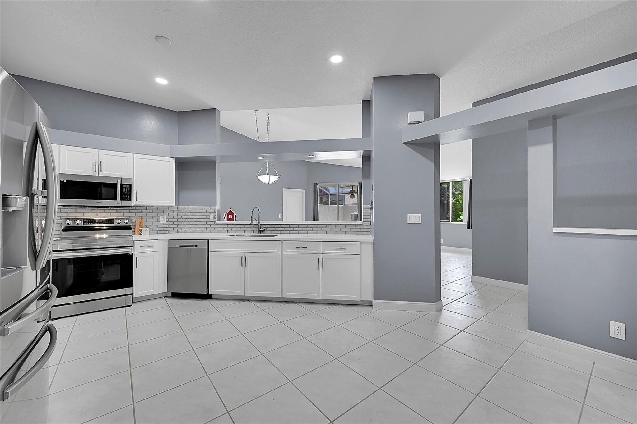 9677 Boca Gardens Cir D