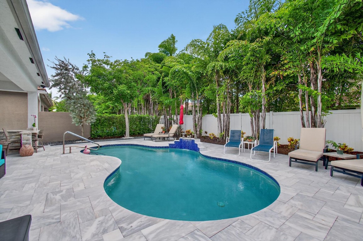 15362 Sandy Beach Ter