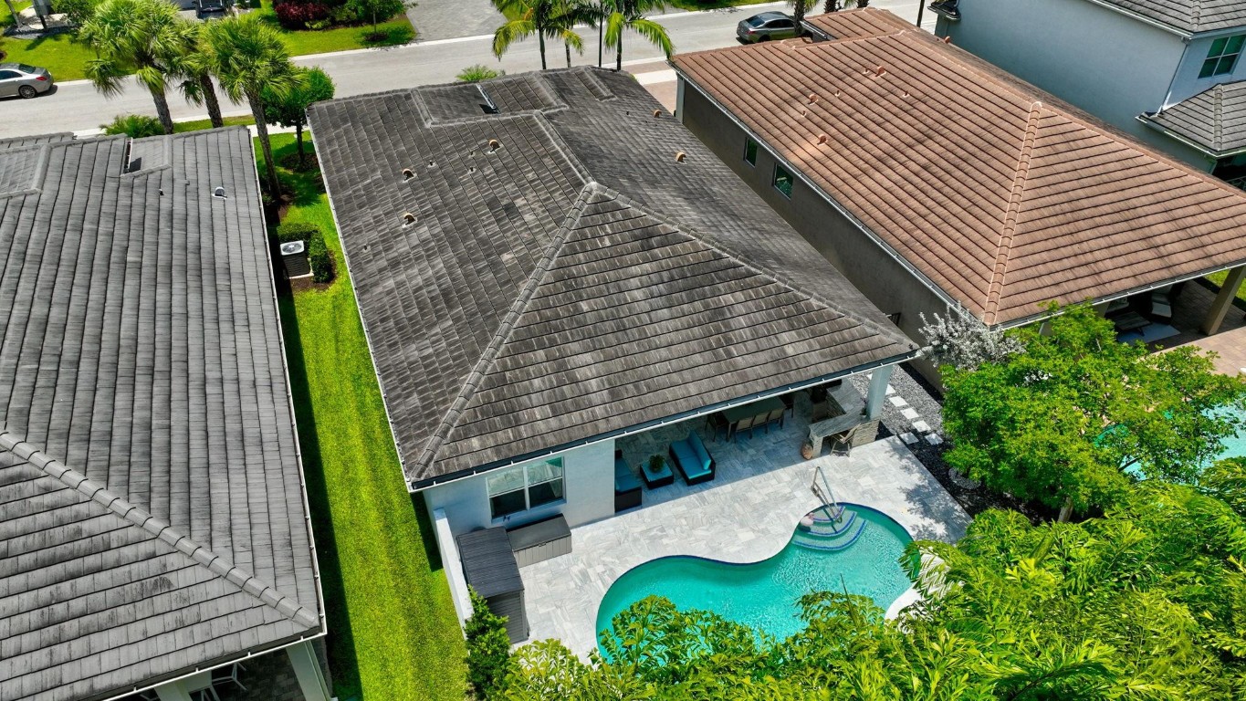 15362 Sandy Beach Ter