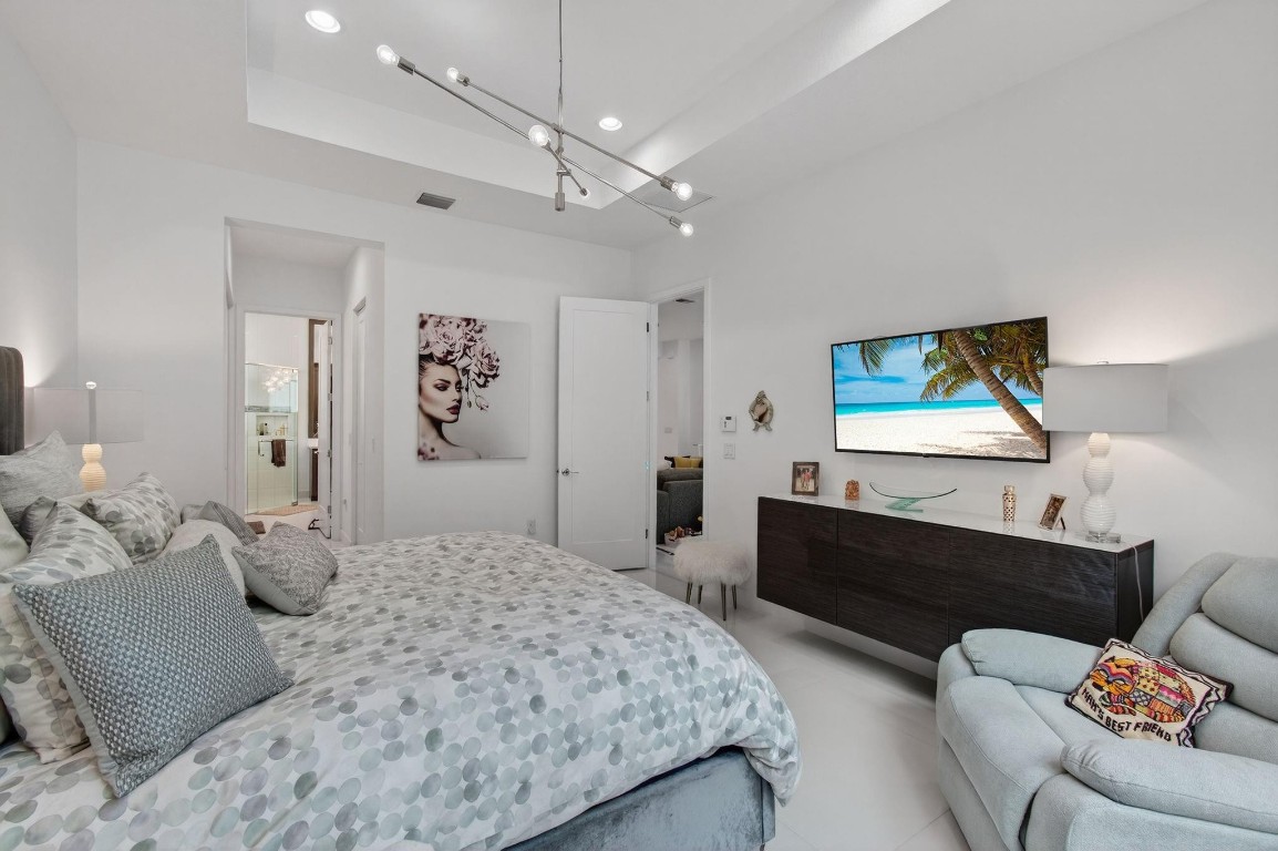 15362 Sandy Beach Ter