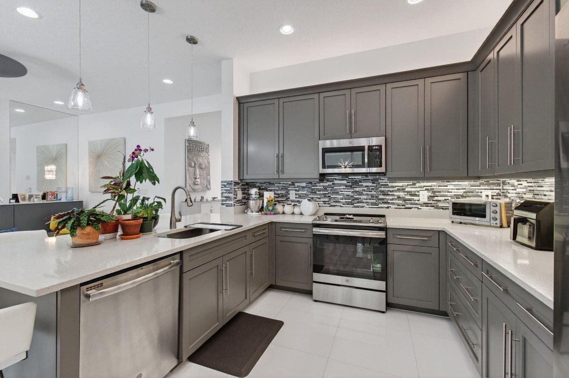 15362 Sandy Beach Ter