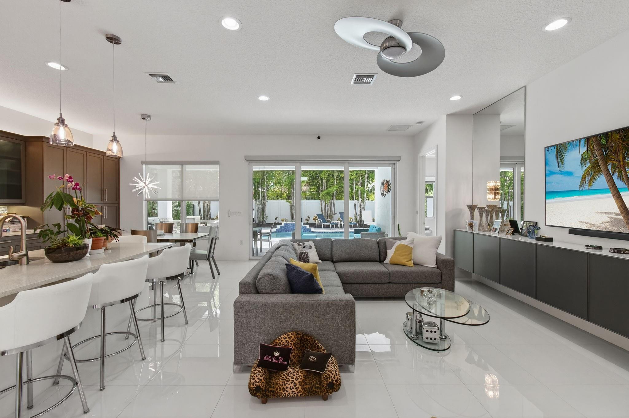 15362 Sandy Beach Ter