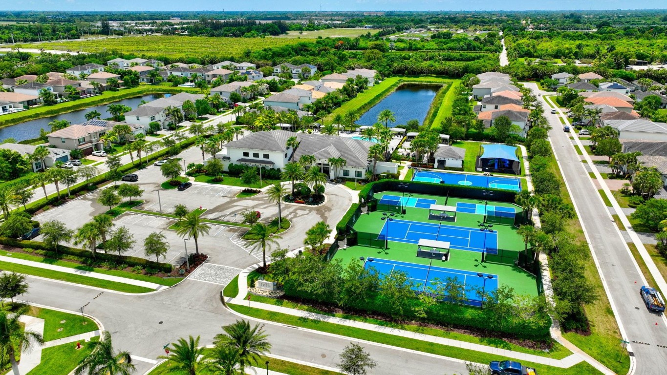 15362 Sandy Beach Ter