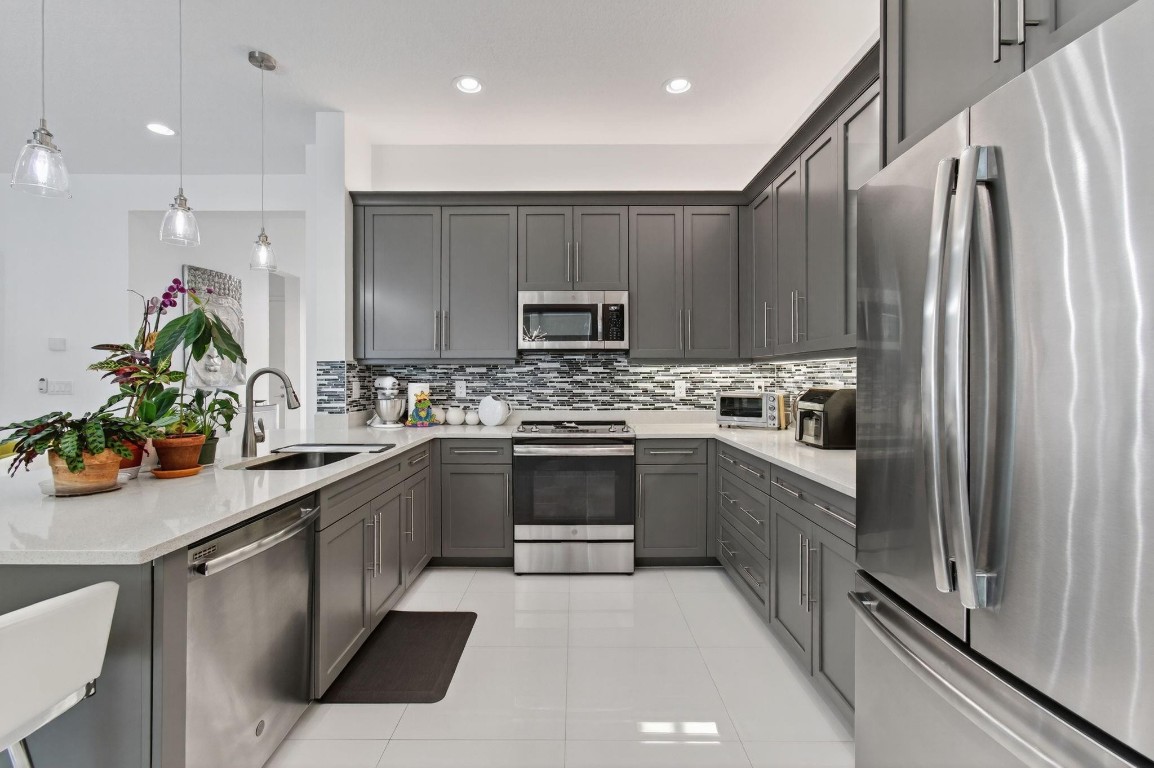 15362 Sandy Beach Ter