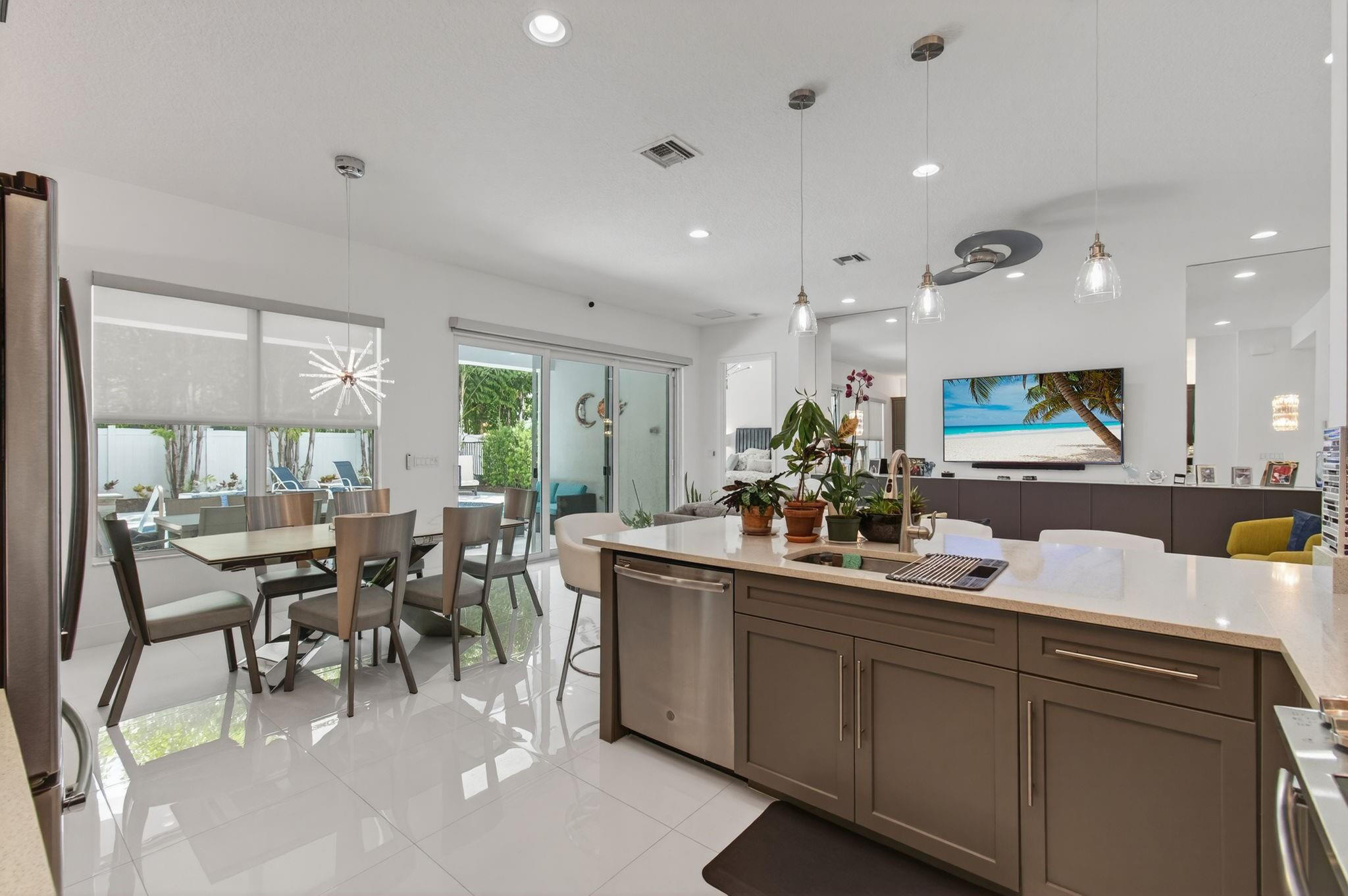 15362 Sandy Beach Ter