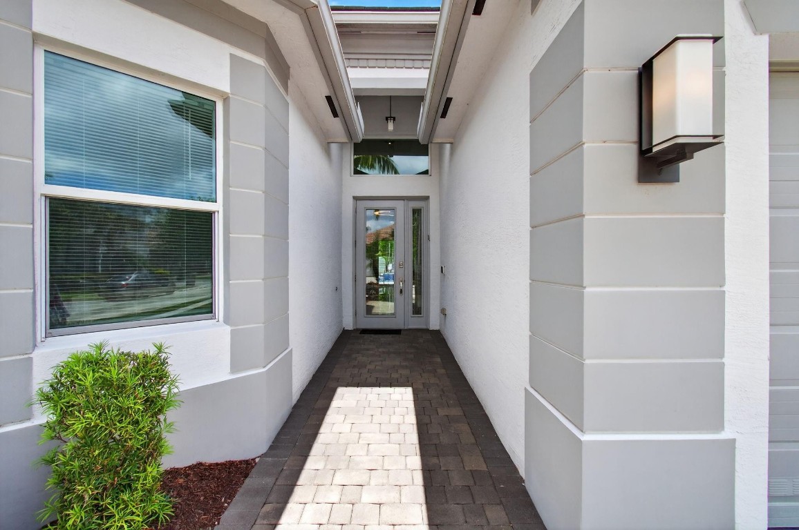 15362 Sandy Beach Ter