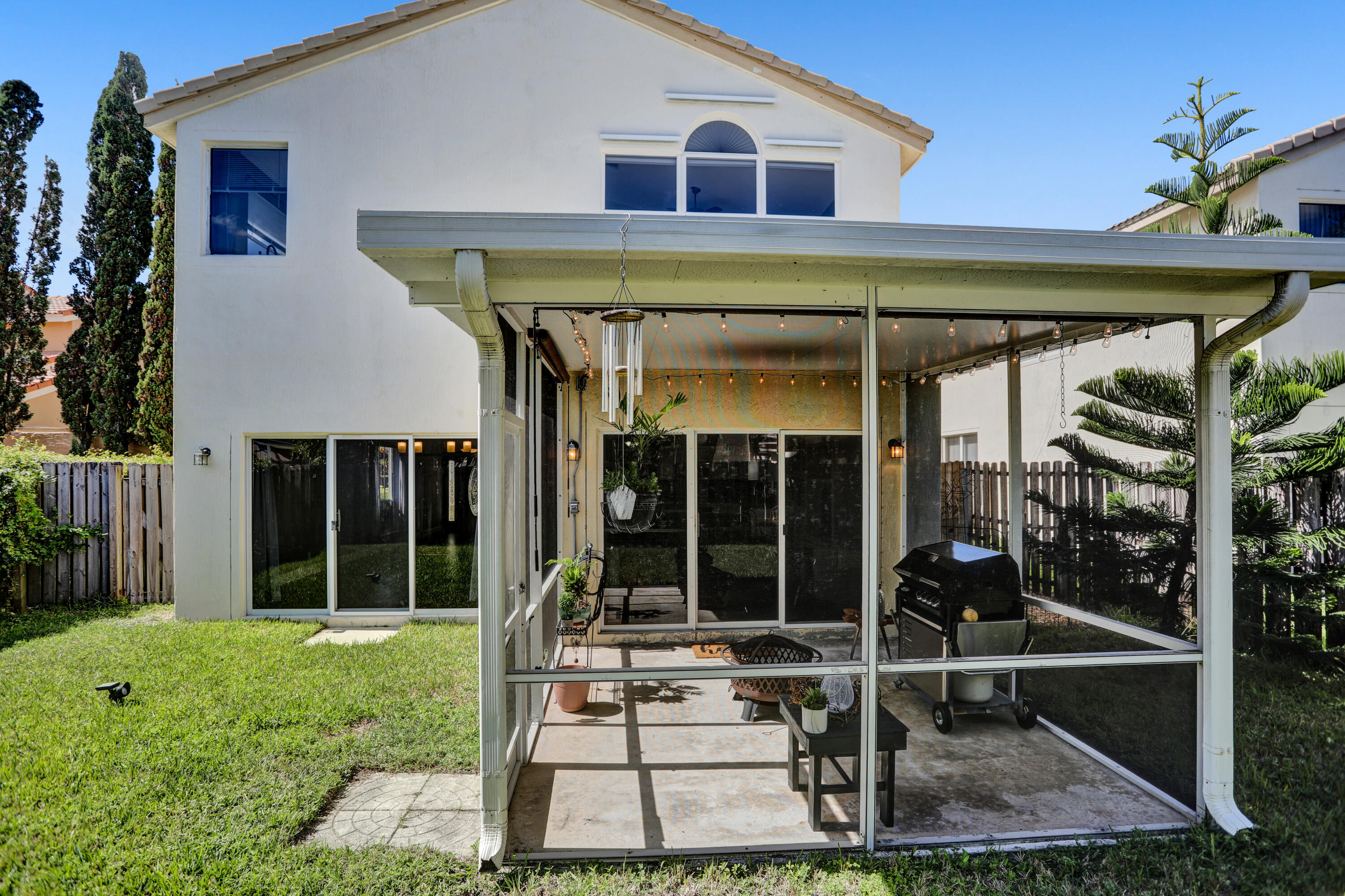 7501 Colony Palm Drive