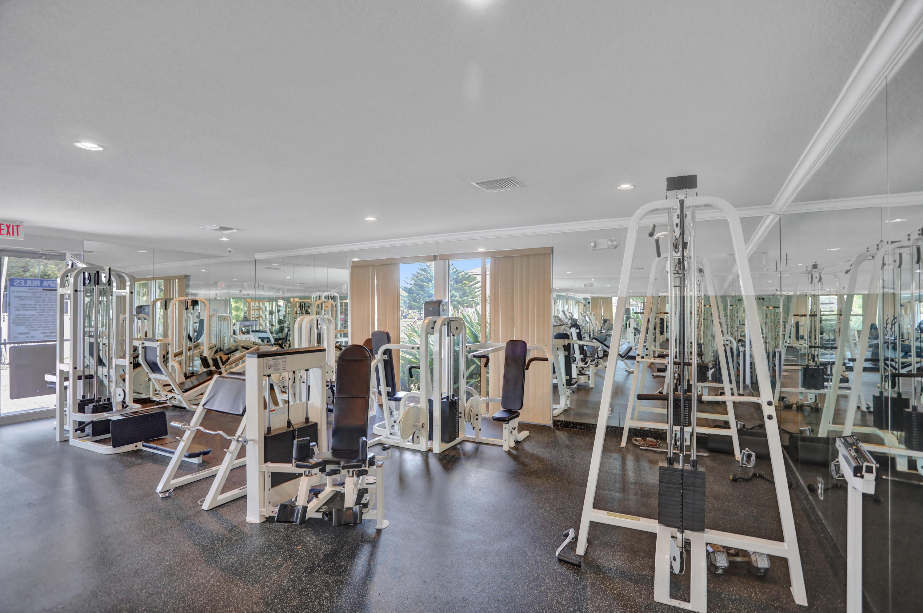 7501 Colony Palm Drive