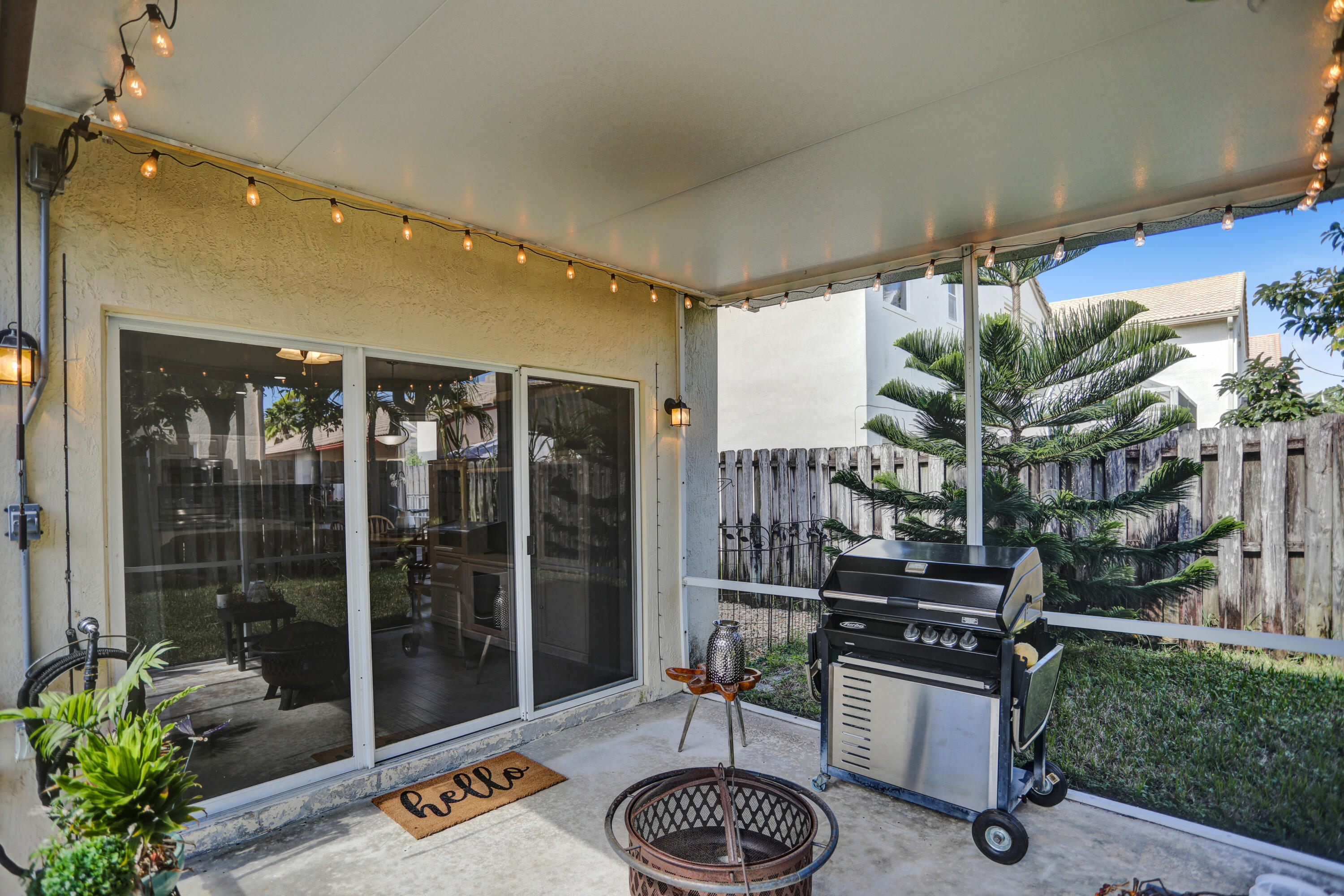 7501 Colony Palm Drive