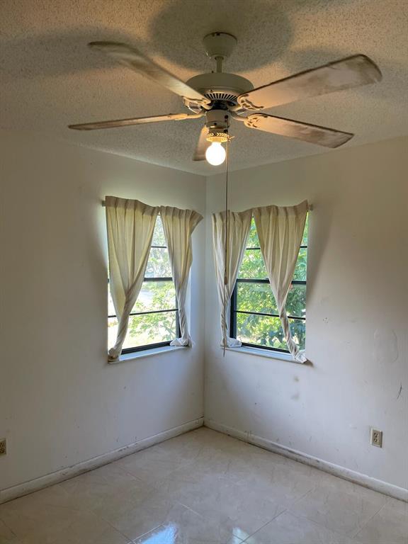 8752 Escondido Way E