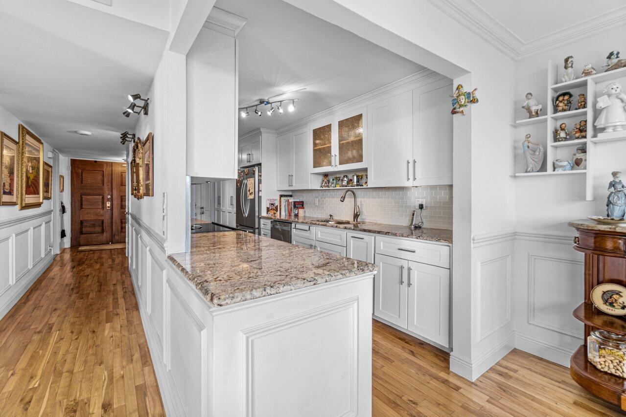 2175 S Ocean Boulevard Unit: 301