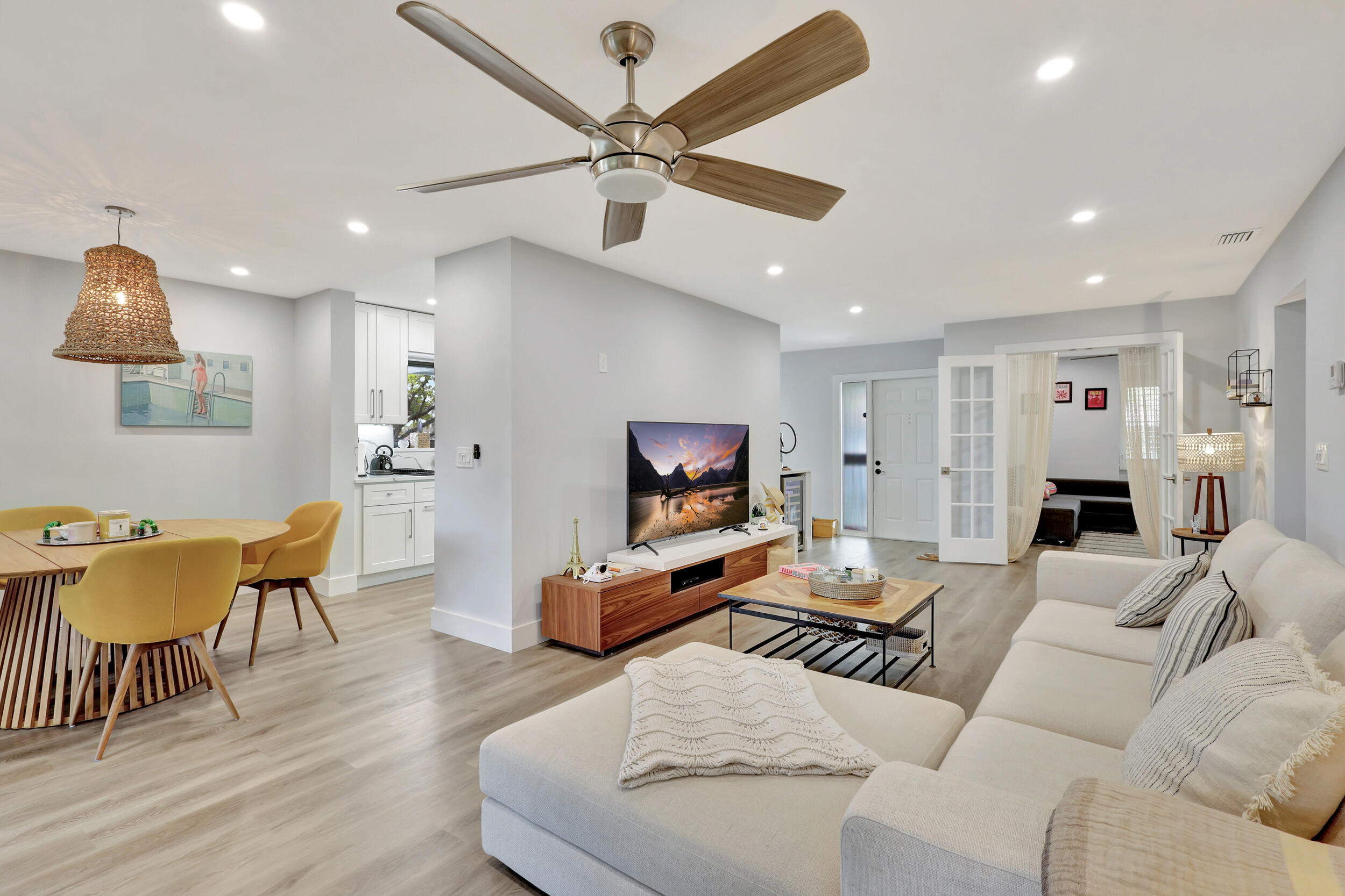 95 Pelican Pointe Drive 2010