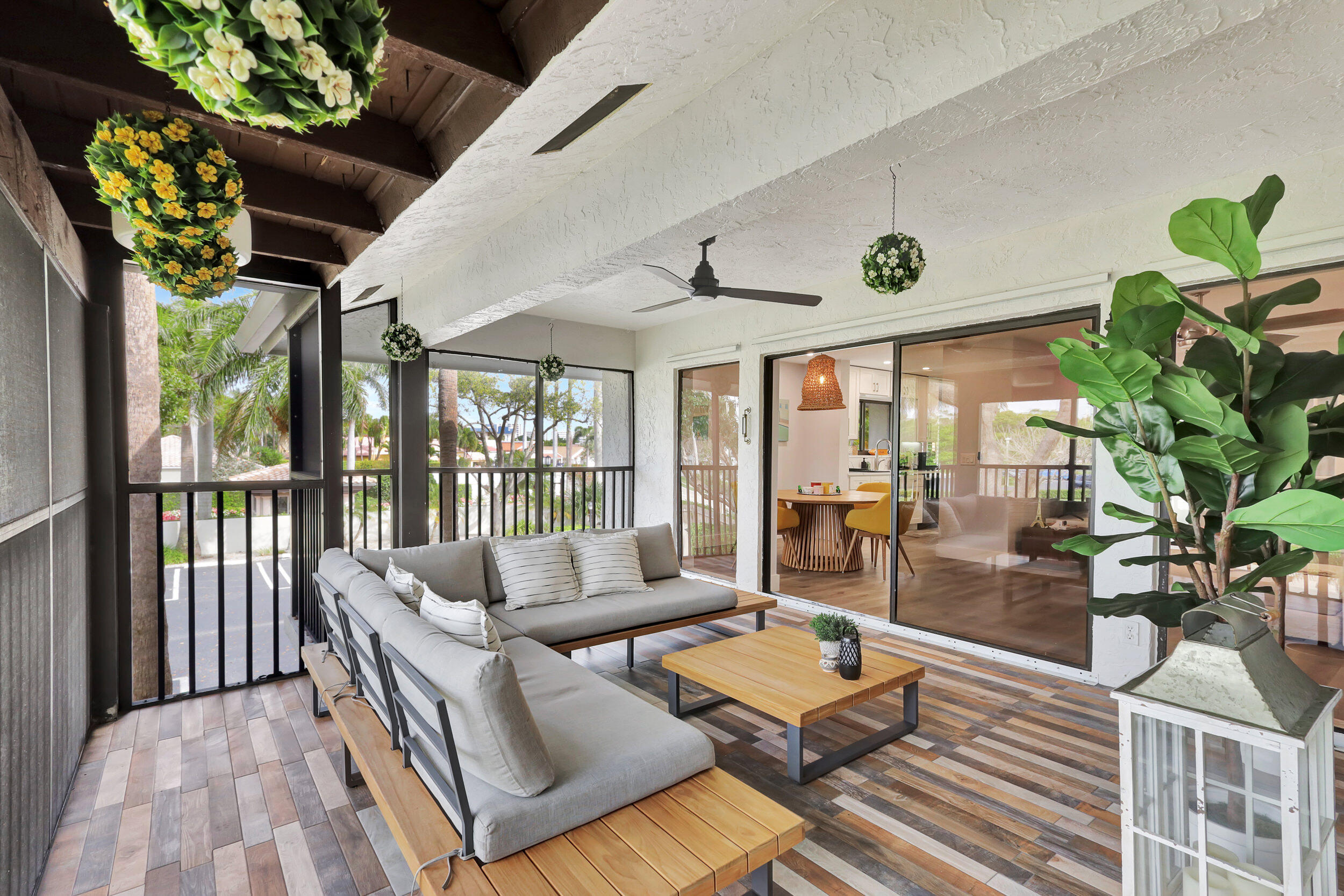 95 Pelican Pointe Drive 2010