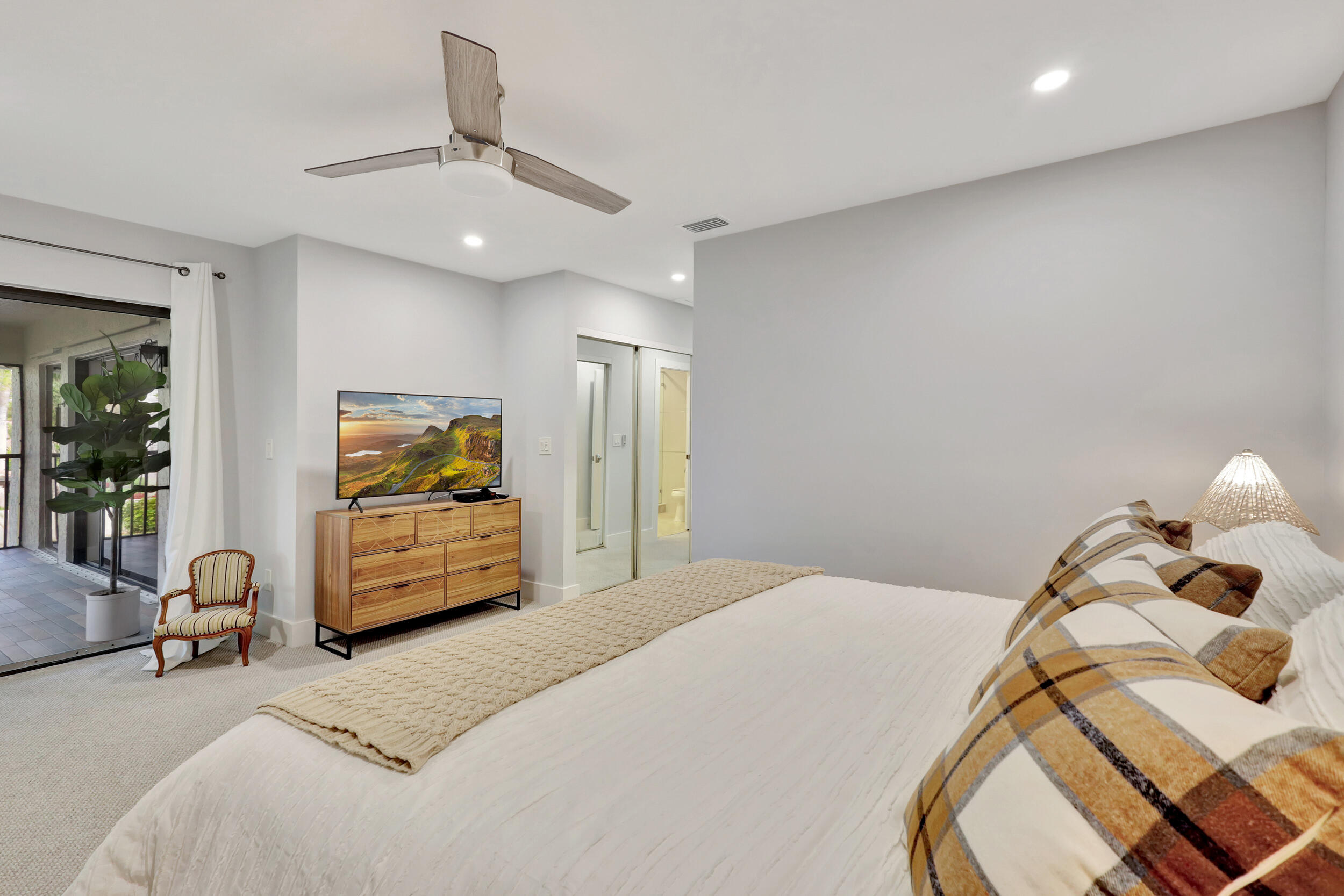 95 Pelican Pointe Drive 2010