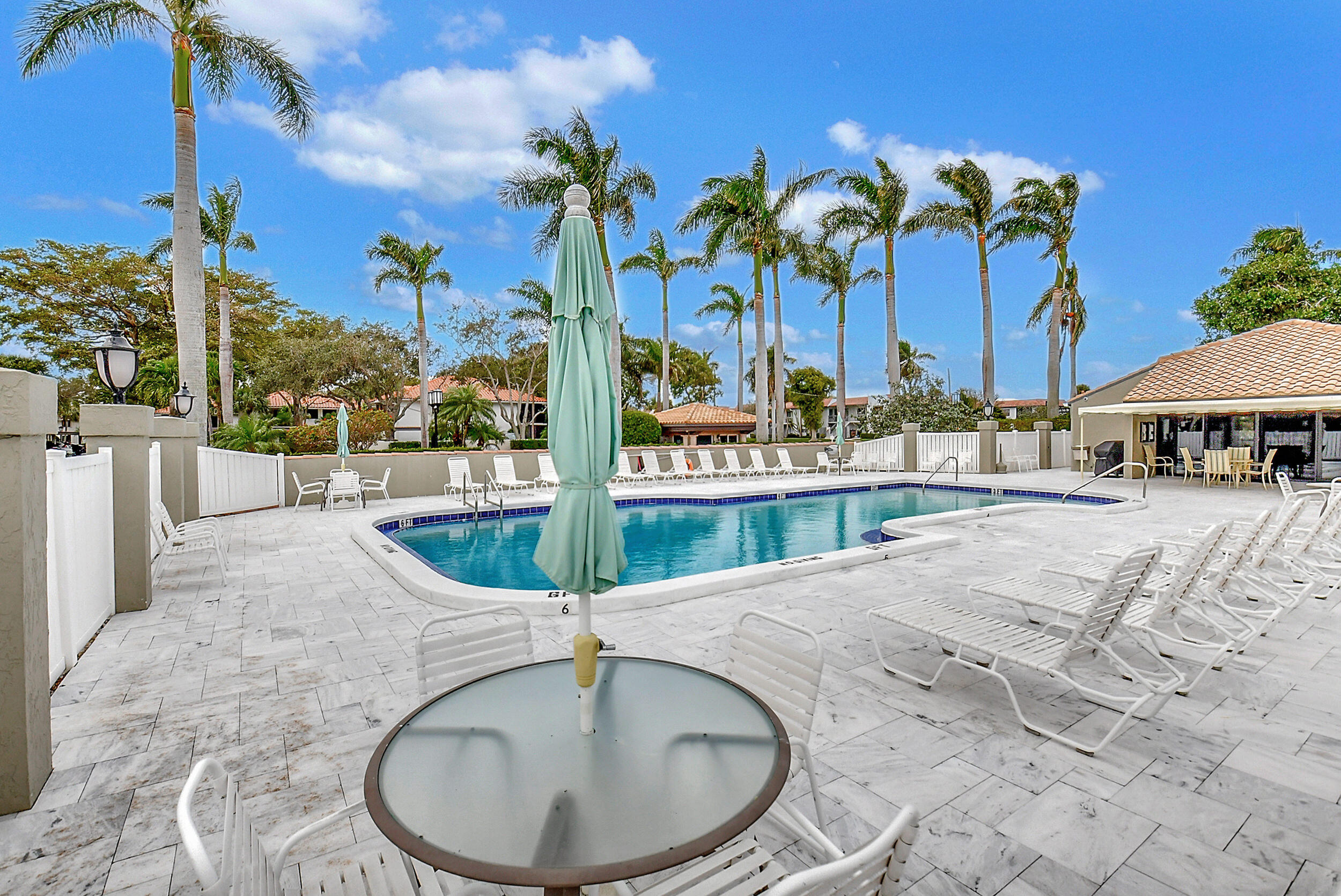 95 Pelican Pointe Drive 2010