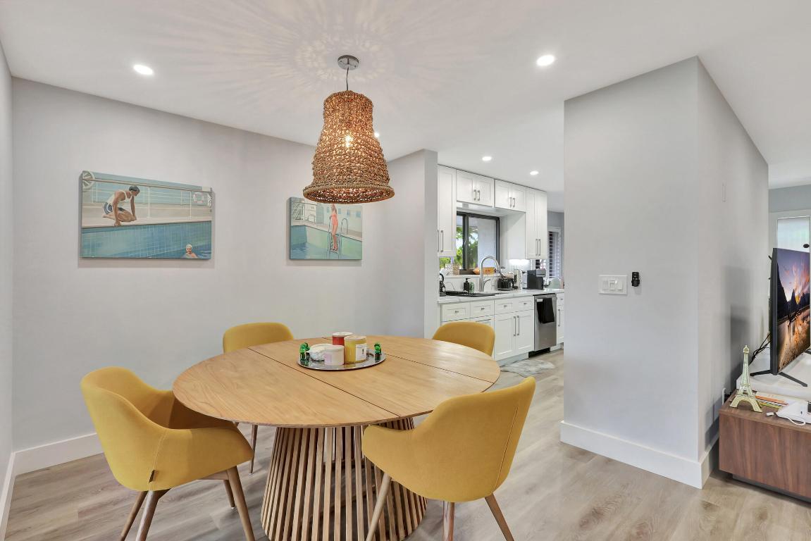 95 Pelican Pointe Drive 2010