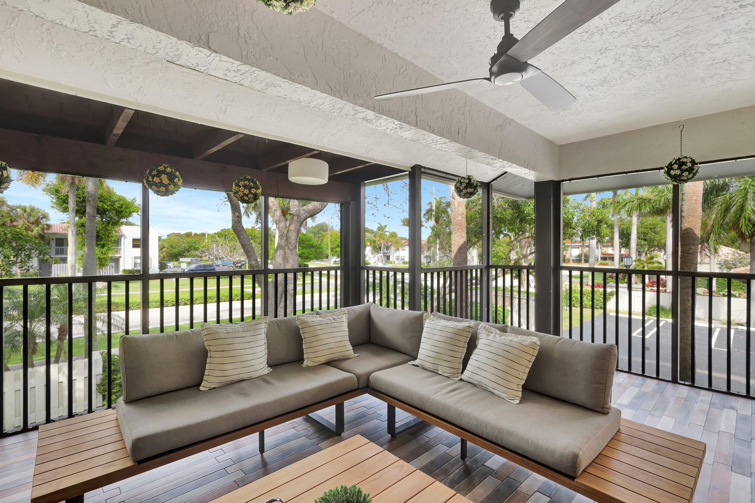 95 Pelican Pointe Drive 2010