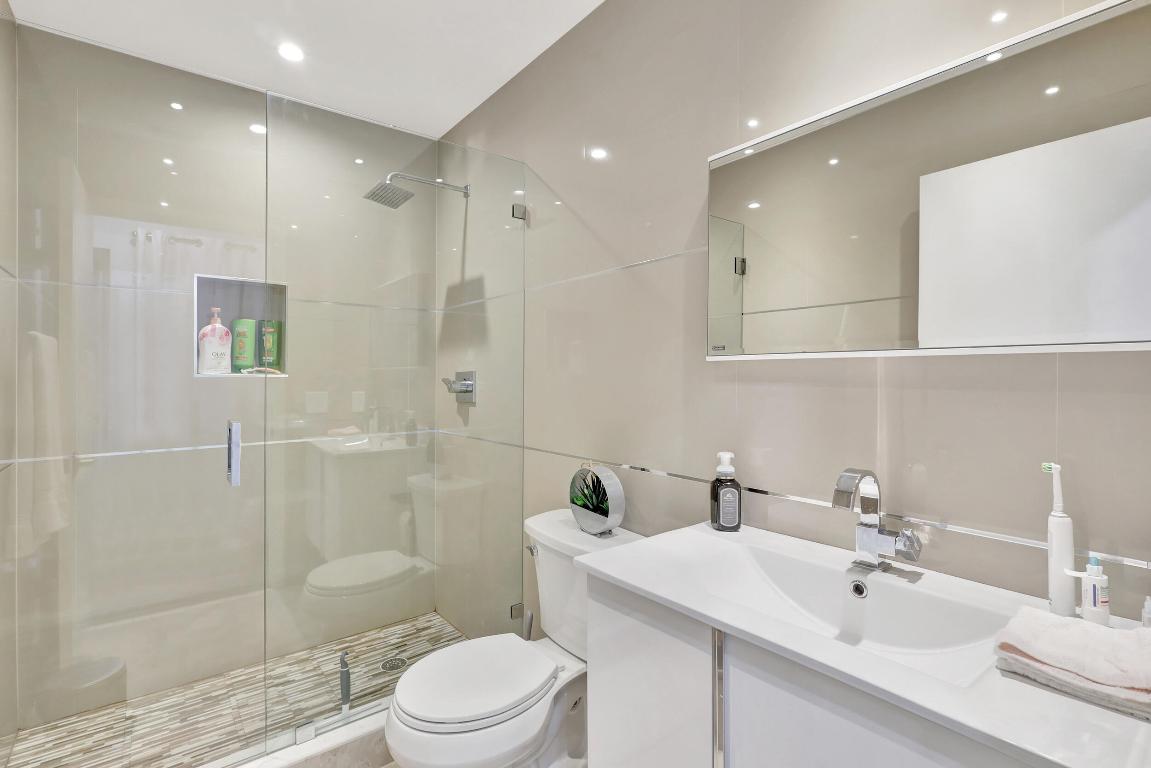 95 Pelican Pointe Drive 2010