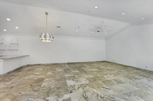 3555 Commodore Circle