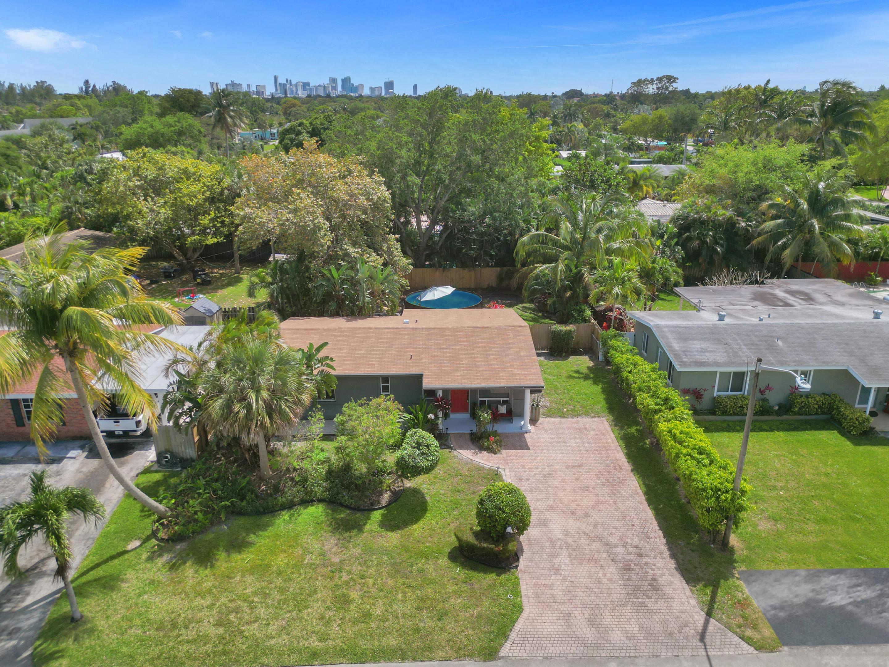 316 NW 28th Court