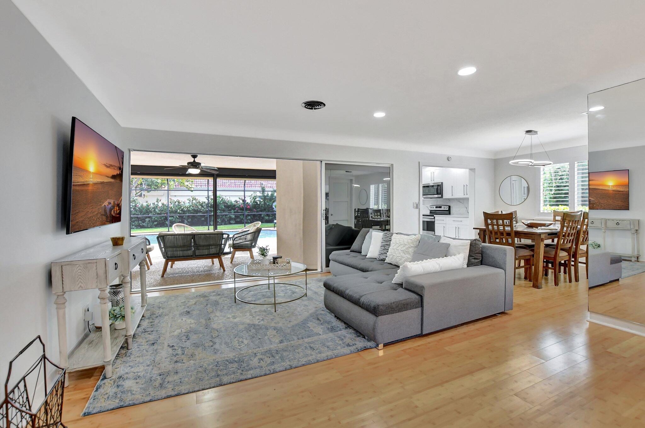 798 E Road
