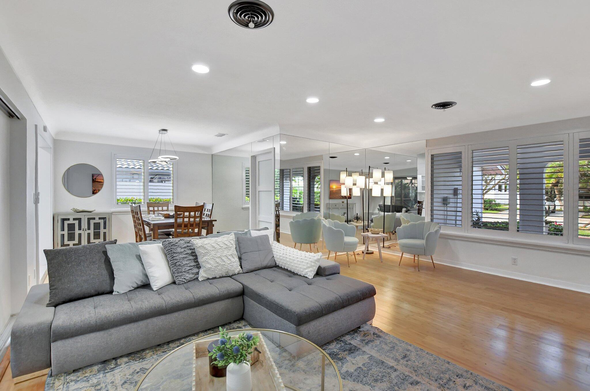 798 E Road