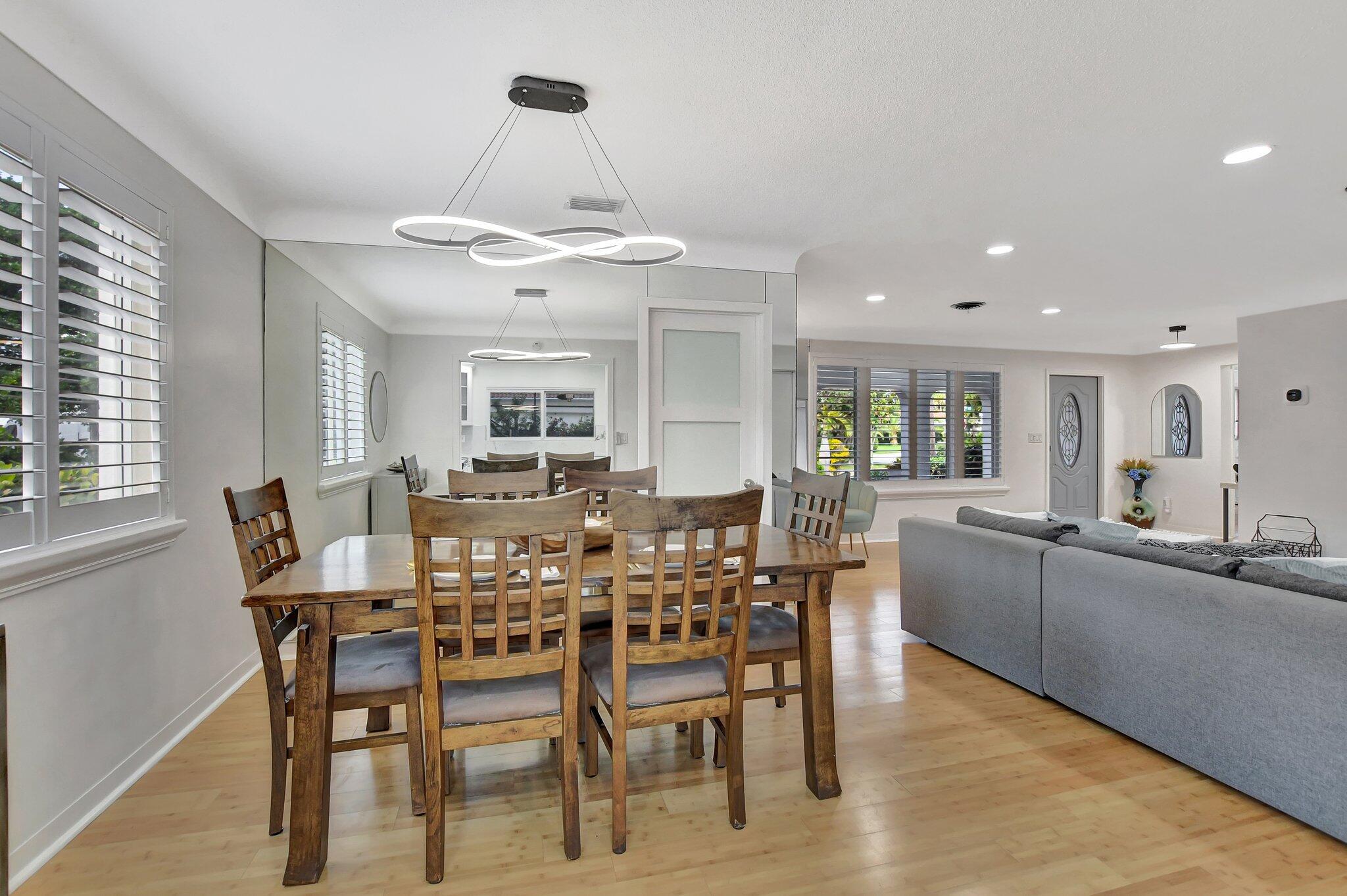 798 E Road