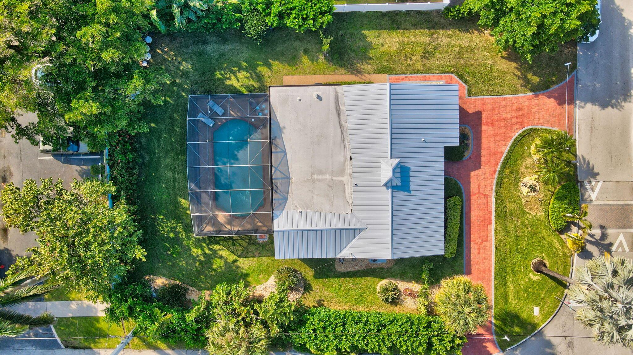 798 E Road