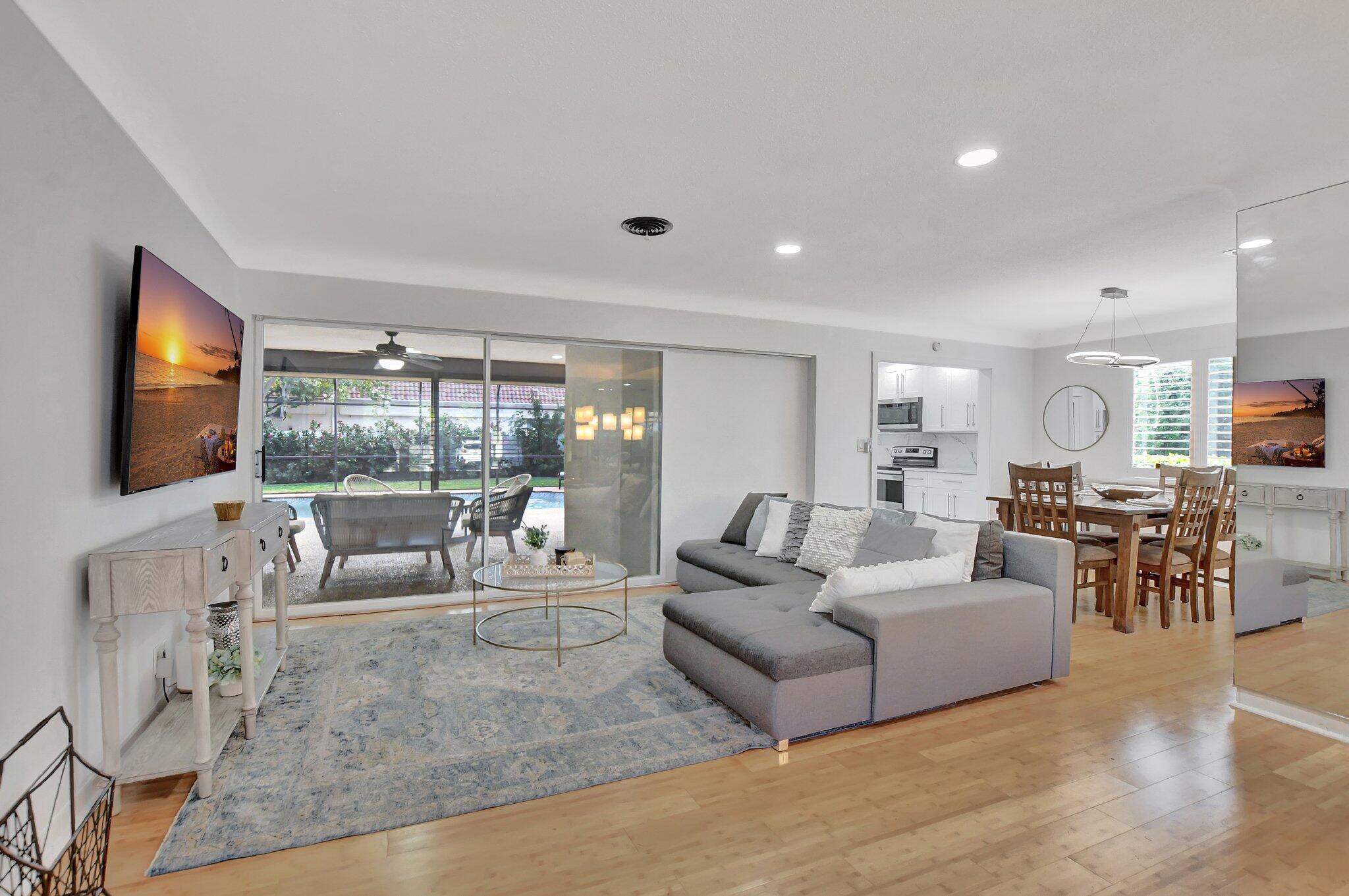 798 E Road