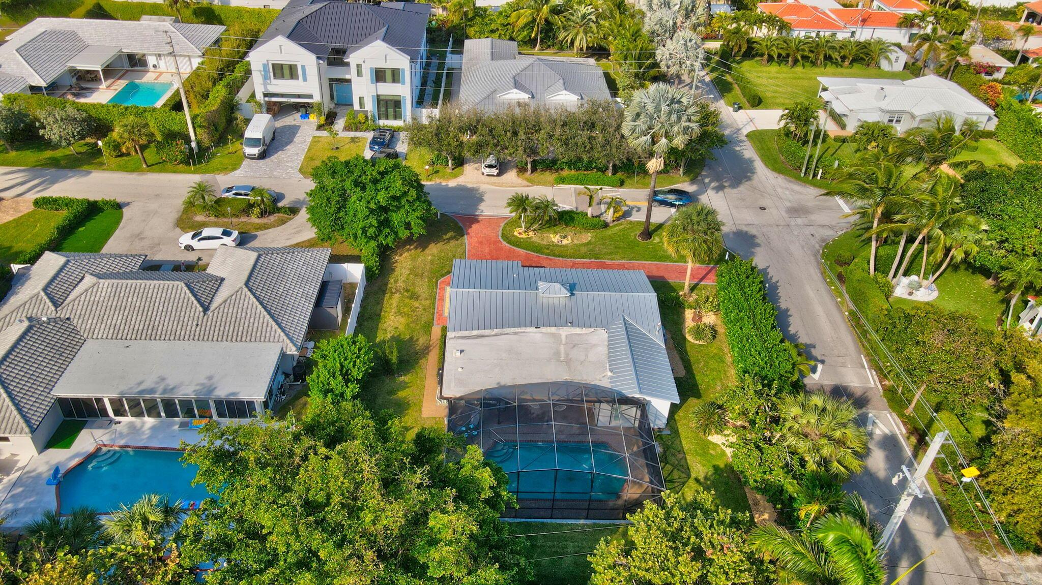 798 E Road