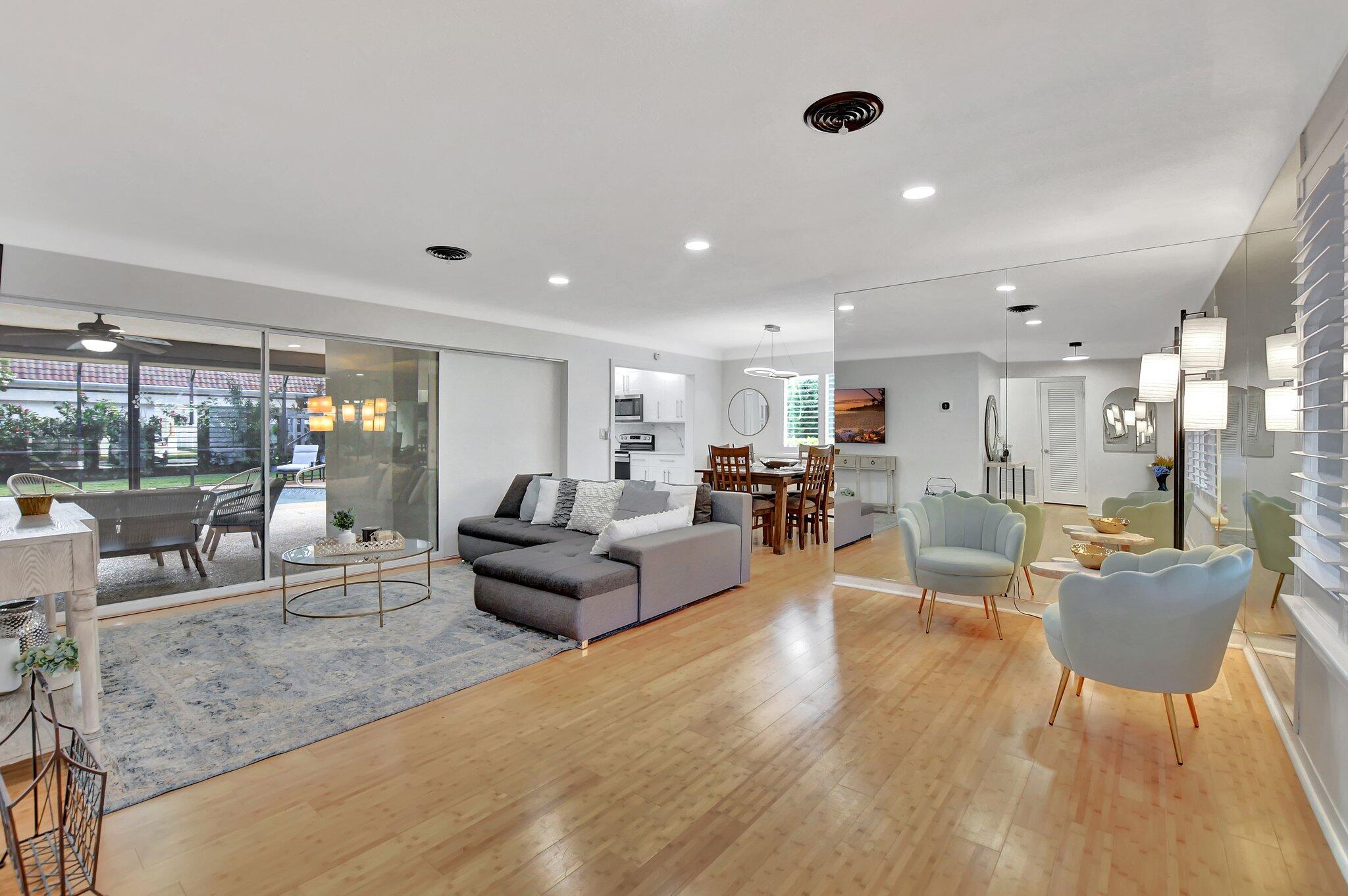 798 E Road