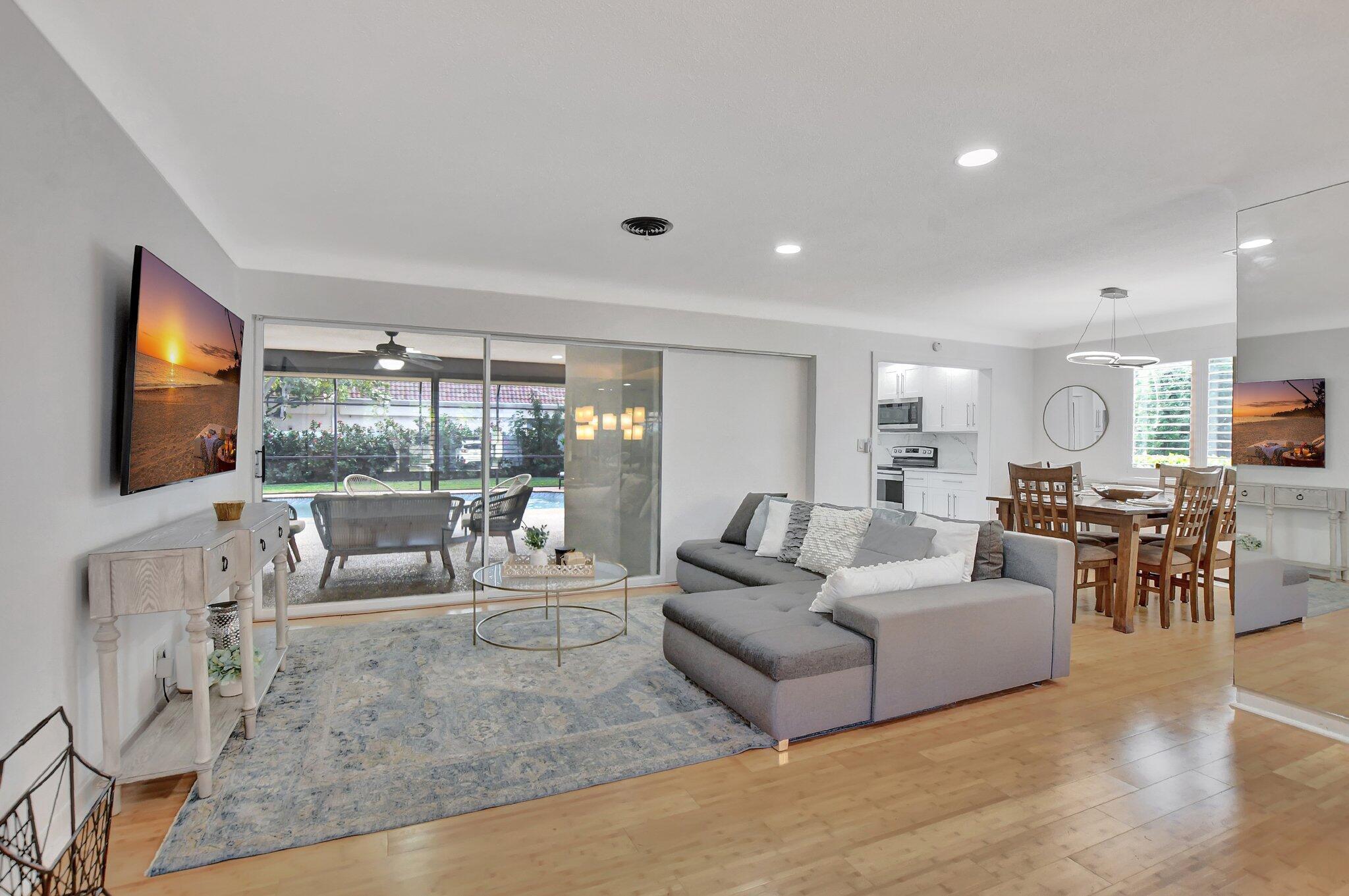 798 E Road