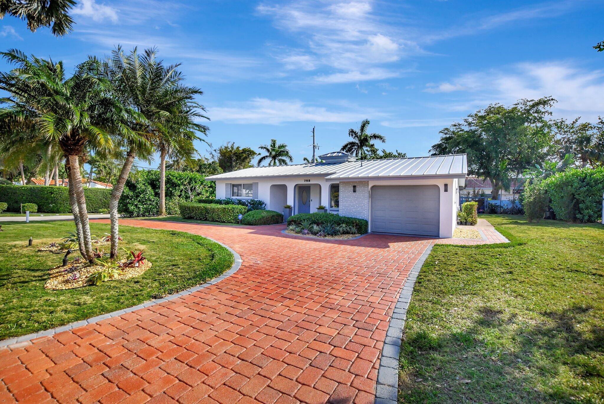 798 E Road