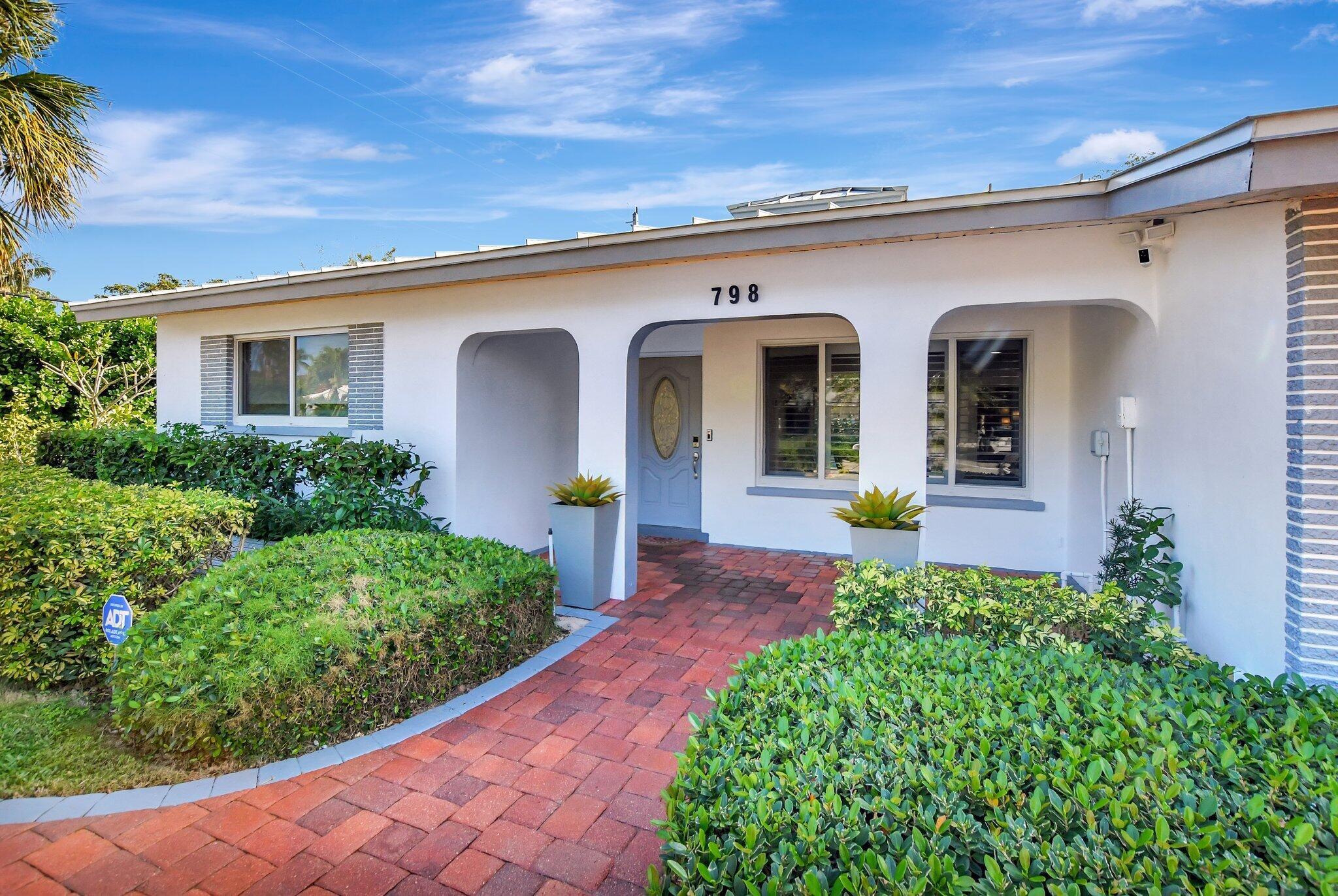 798 E Road