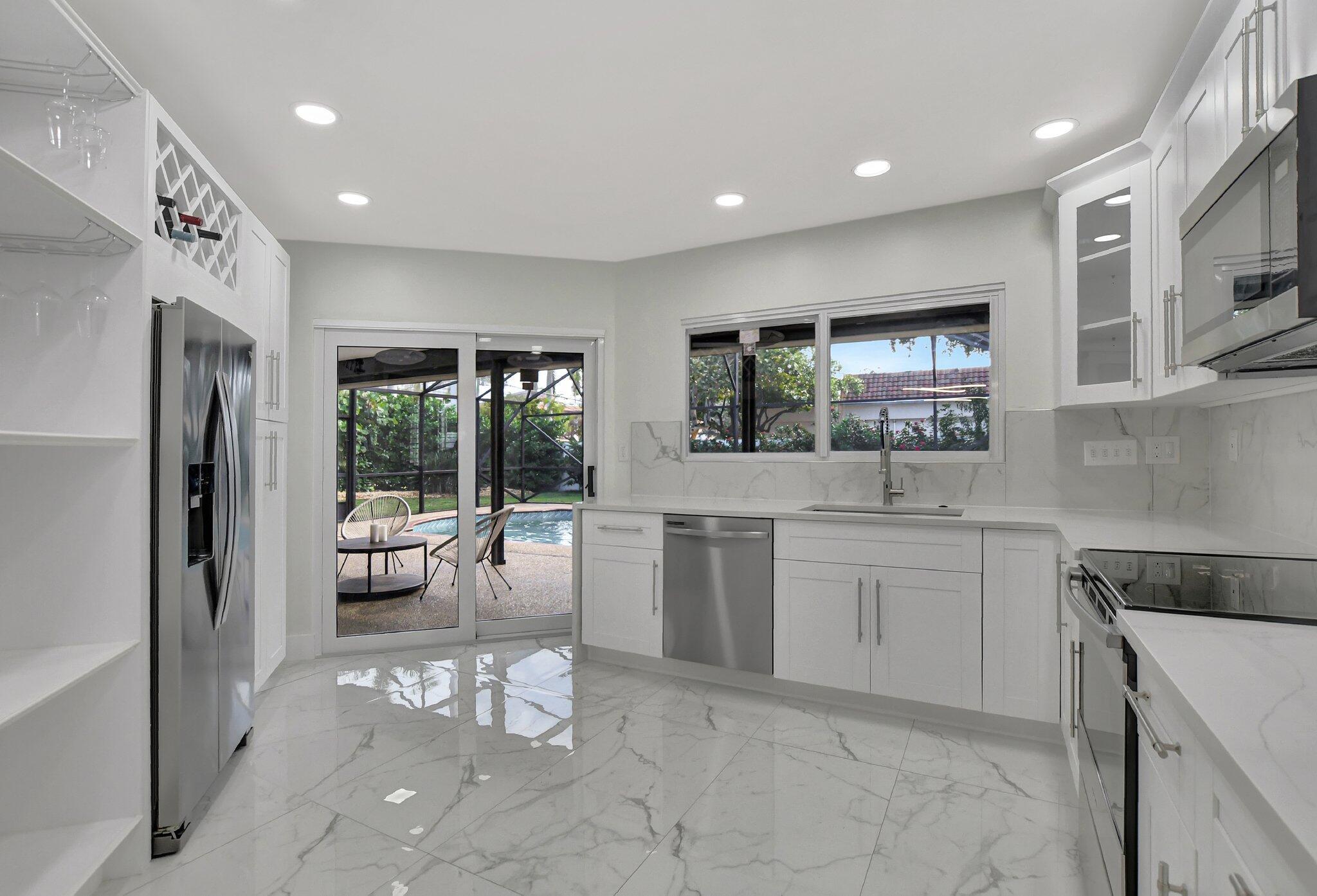 798 E Road