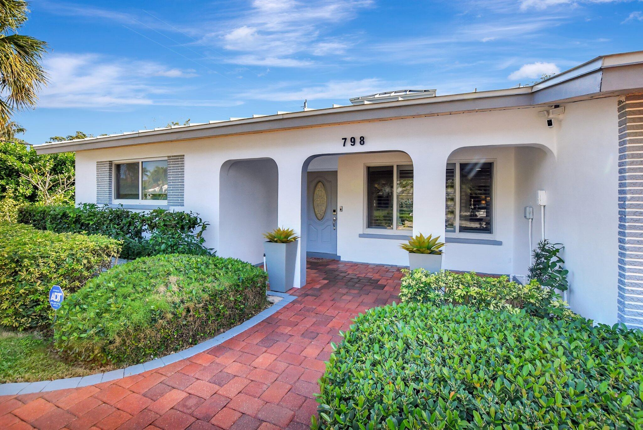 798 E Road