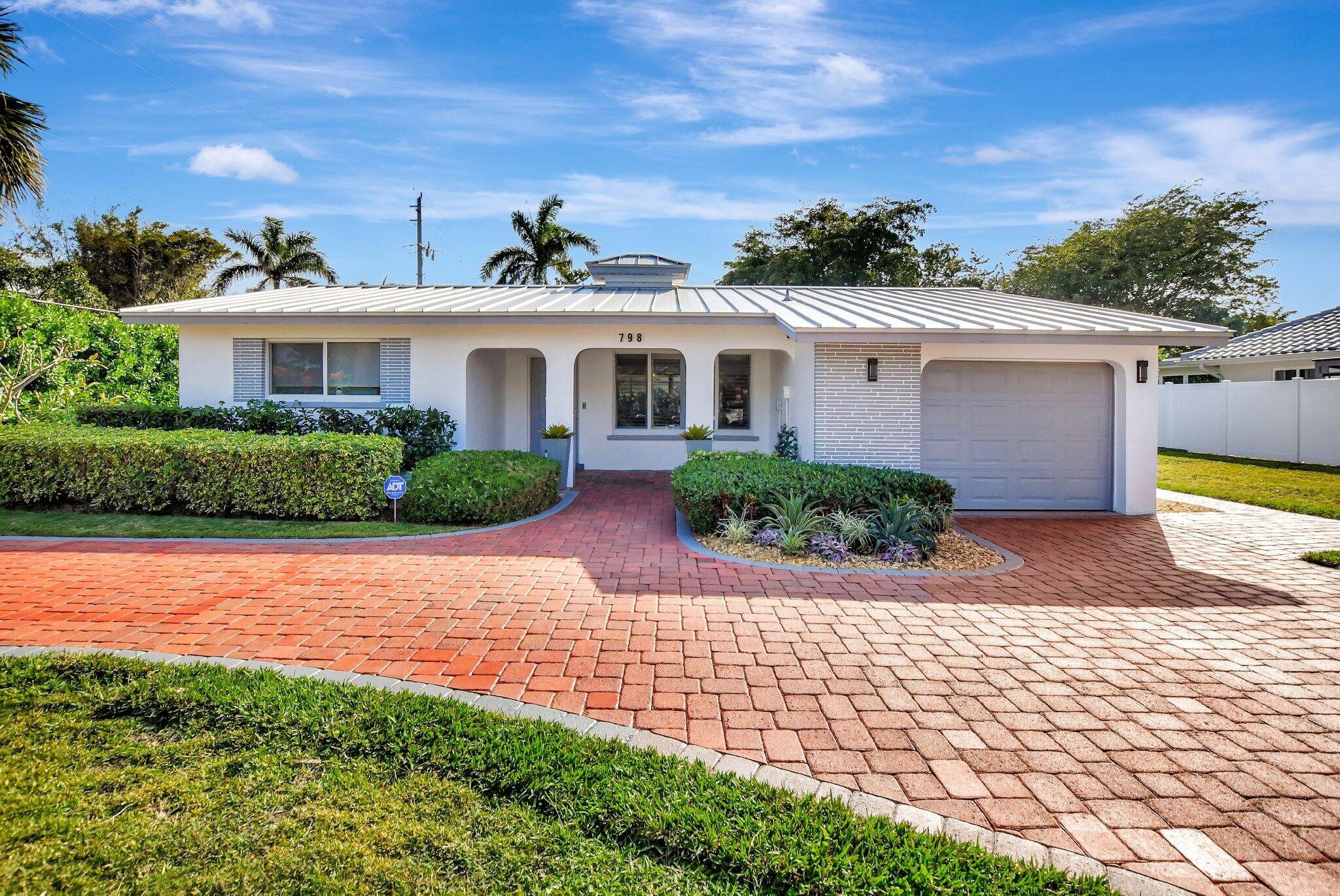 798 E Road