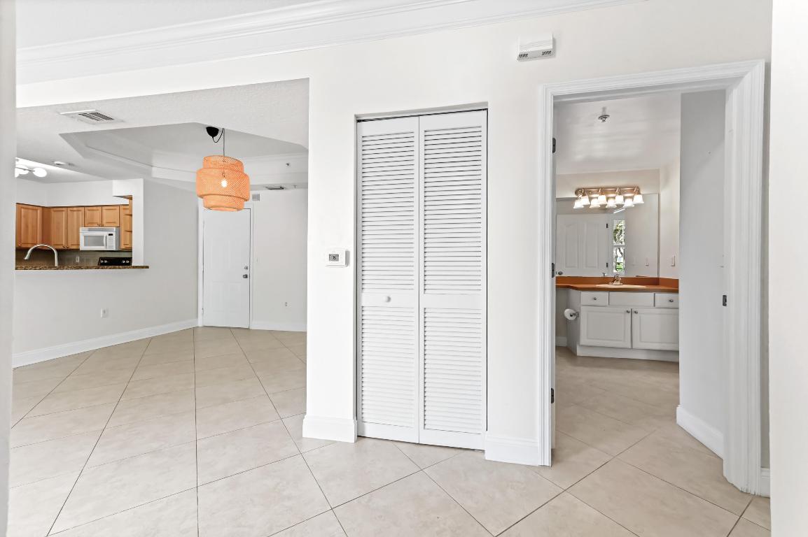 2038 Alta Meadows Lane 1512