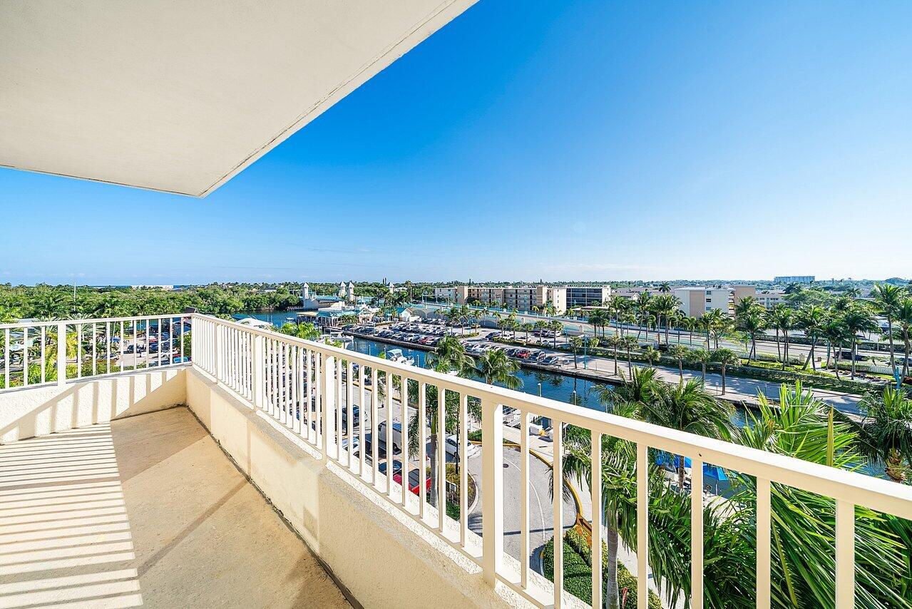 625 Casa Loma Boulevard 602, Boynton Beach Unit: 602