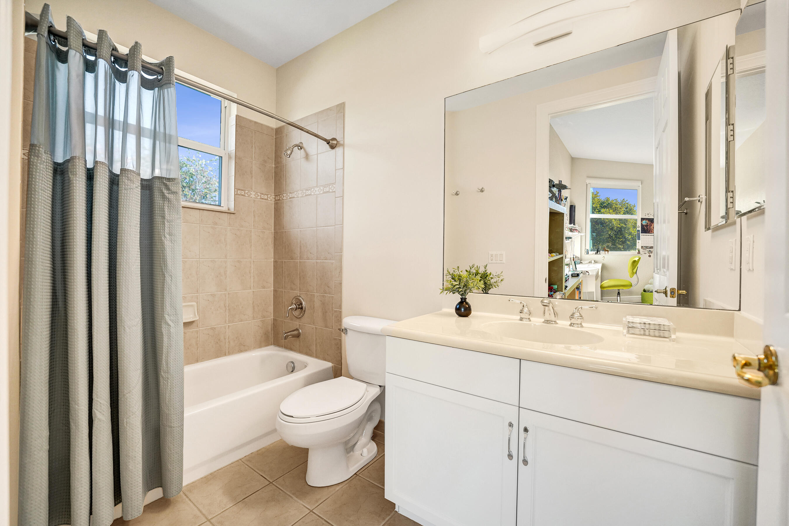 2846 Juniper Lane
