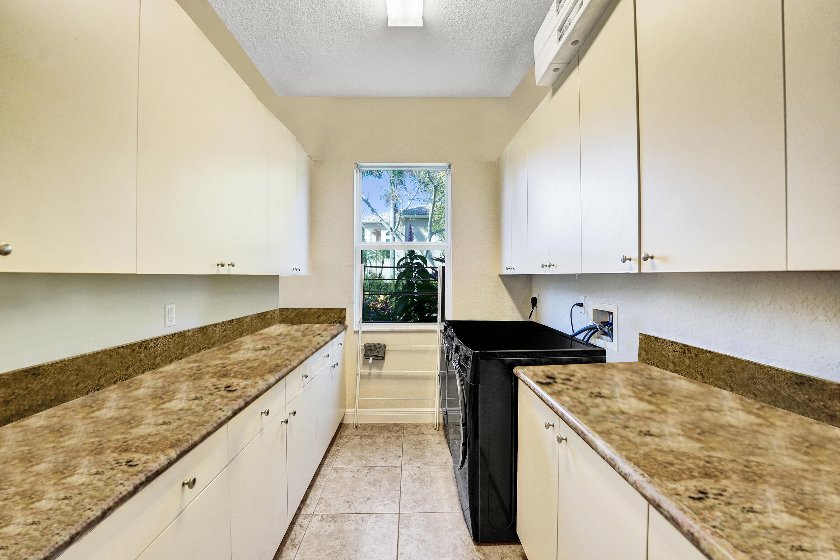 2846 Juniper Lane