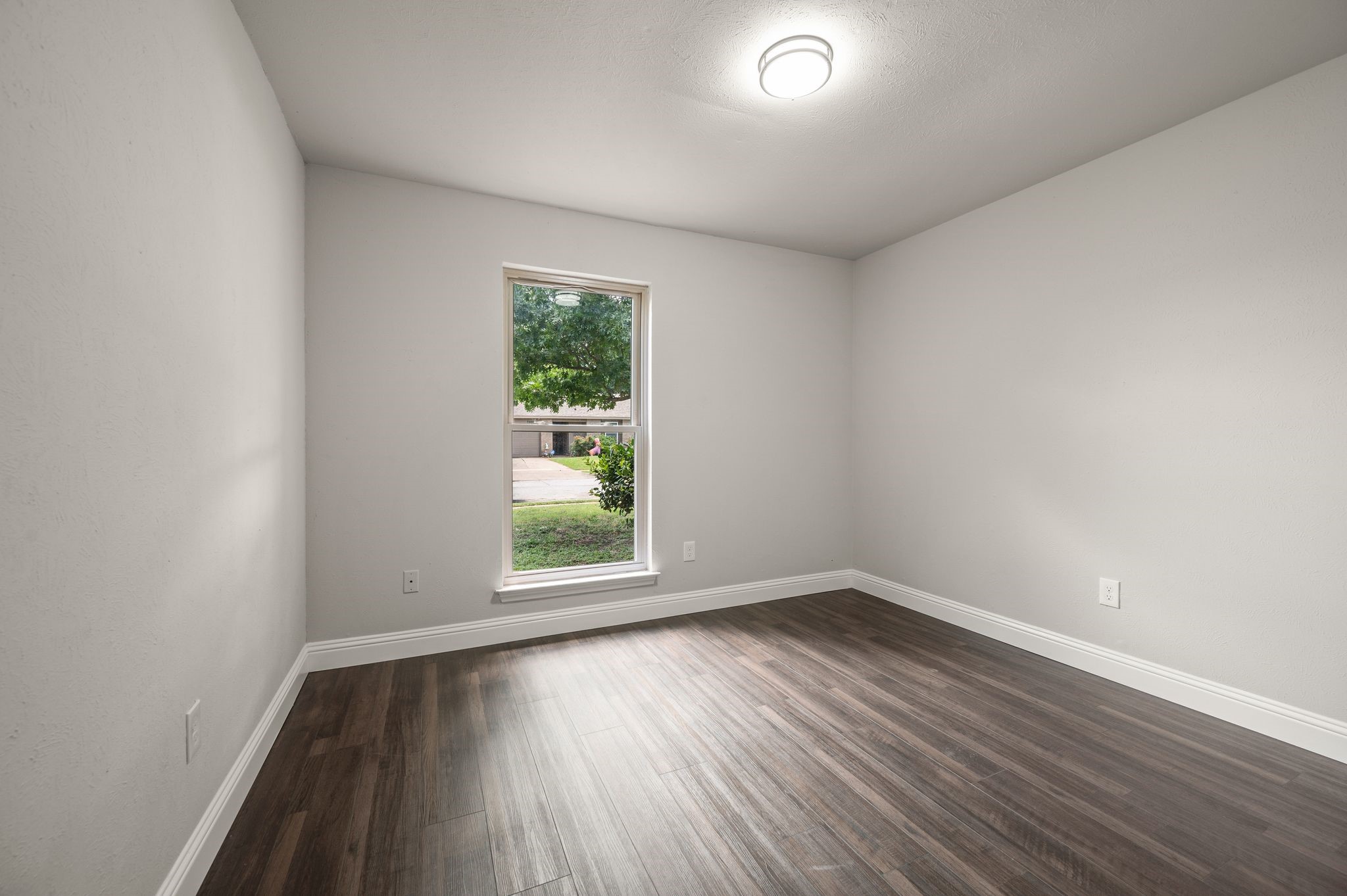 7005 Lincolnshire Lane