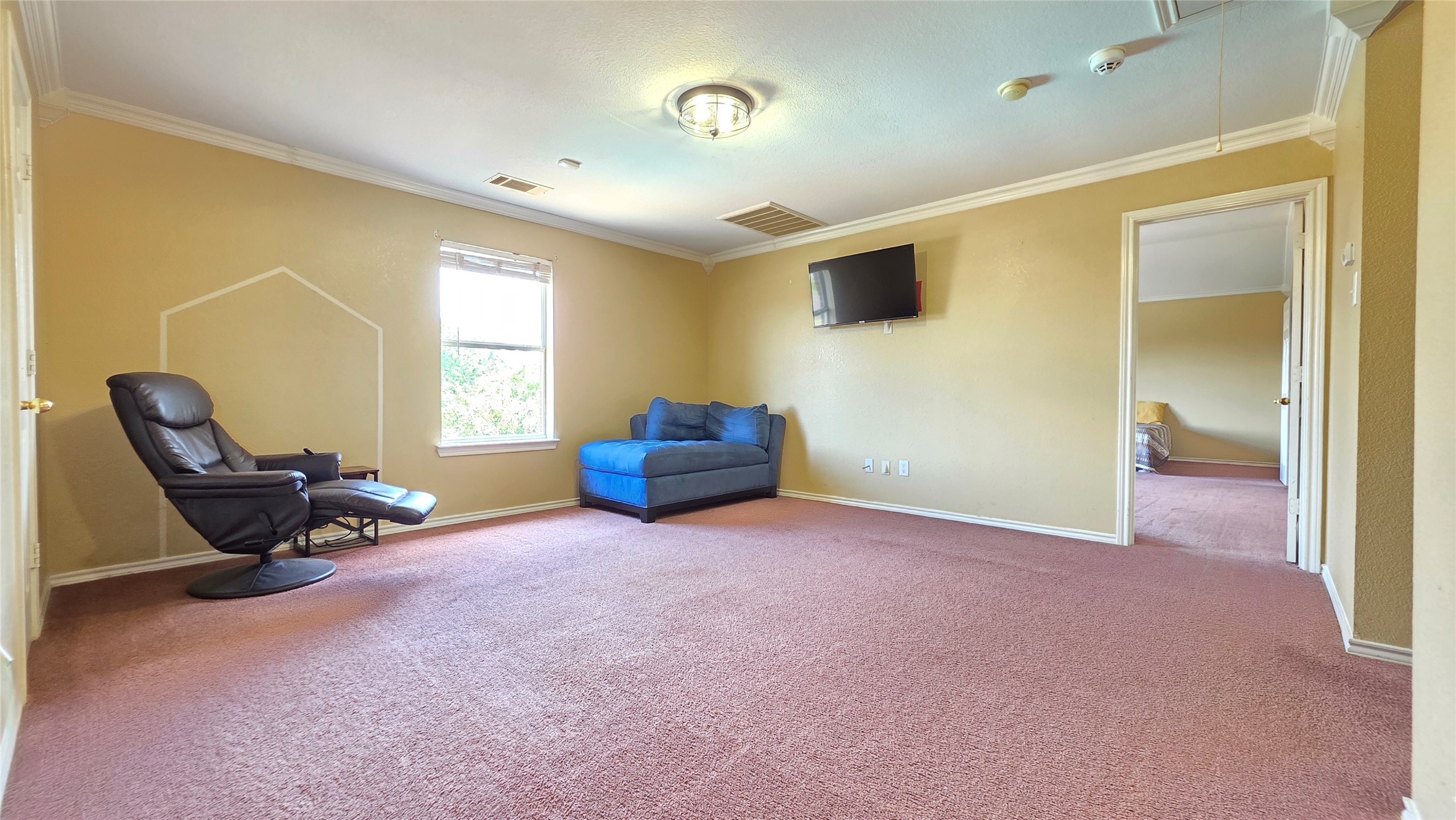 1120 Hampton Drive